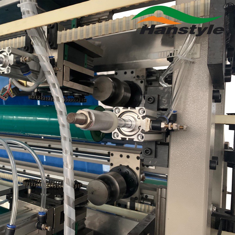 Customized High Quality Ultrasonic Slitting Machine For Making Towels And Slicing Customized High Quality Ultrasonic Slitting Machine For Making Towels And Slicing